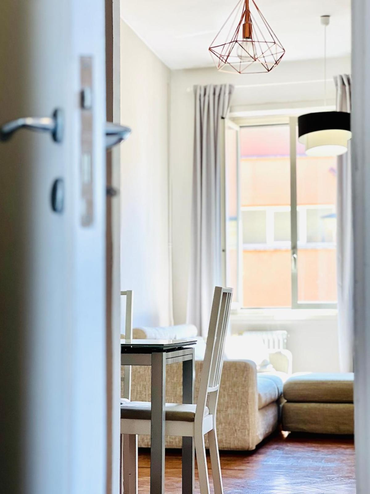 Apartment Cosy Sunny Coppede Balcony And Car Park Rome
