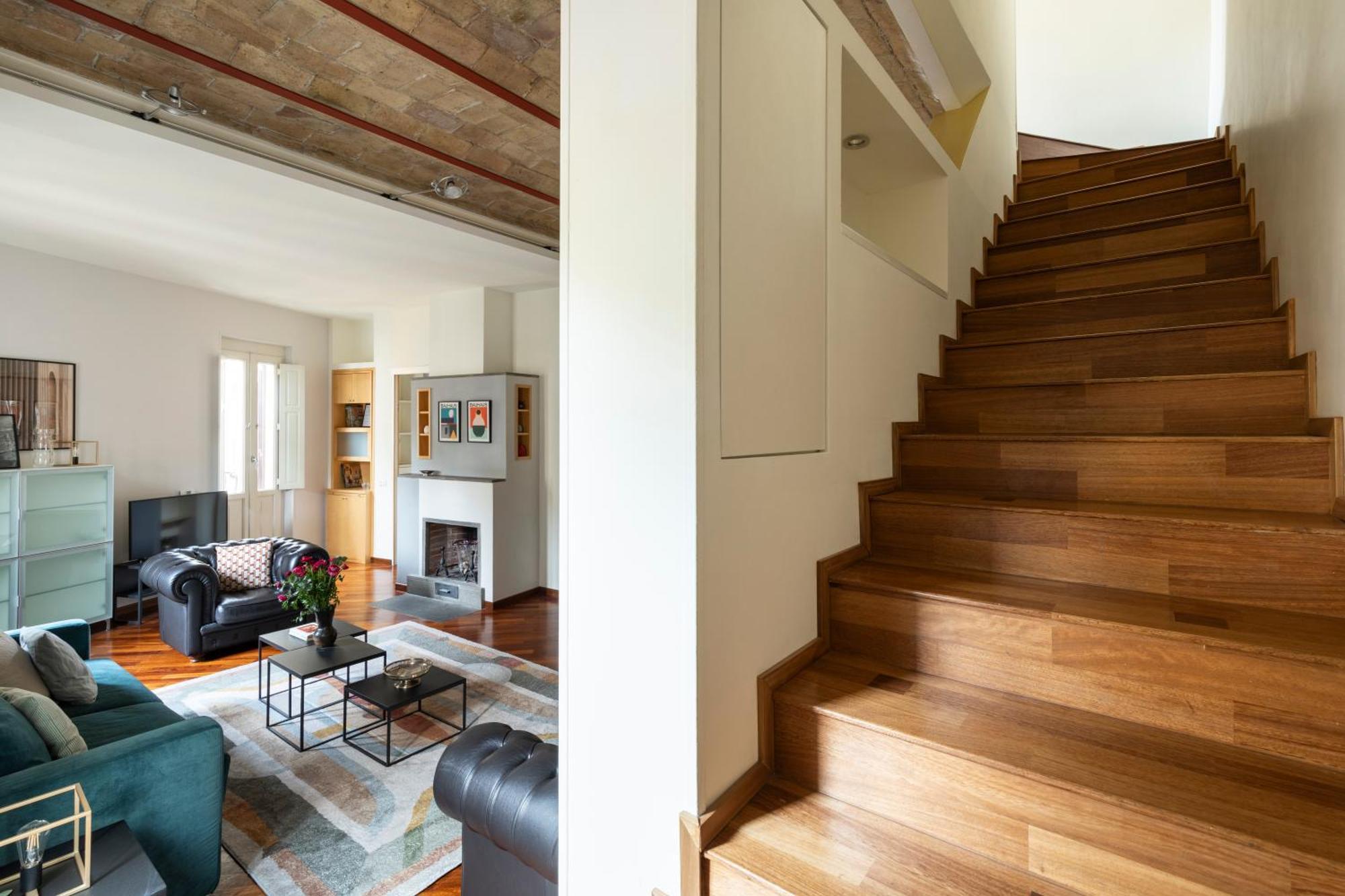 Trevi Charming Penthouse Apartment *