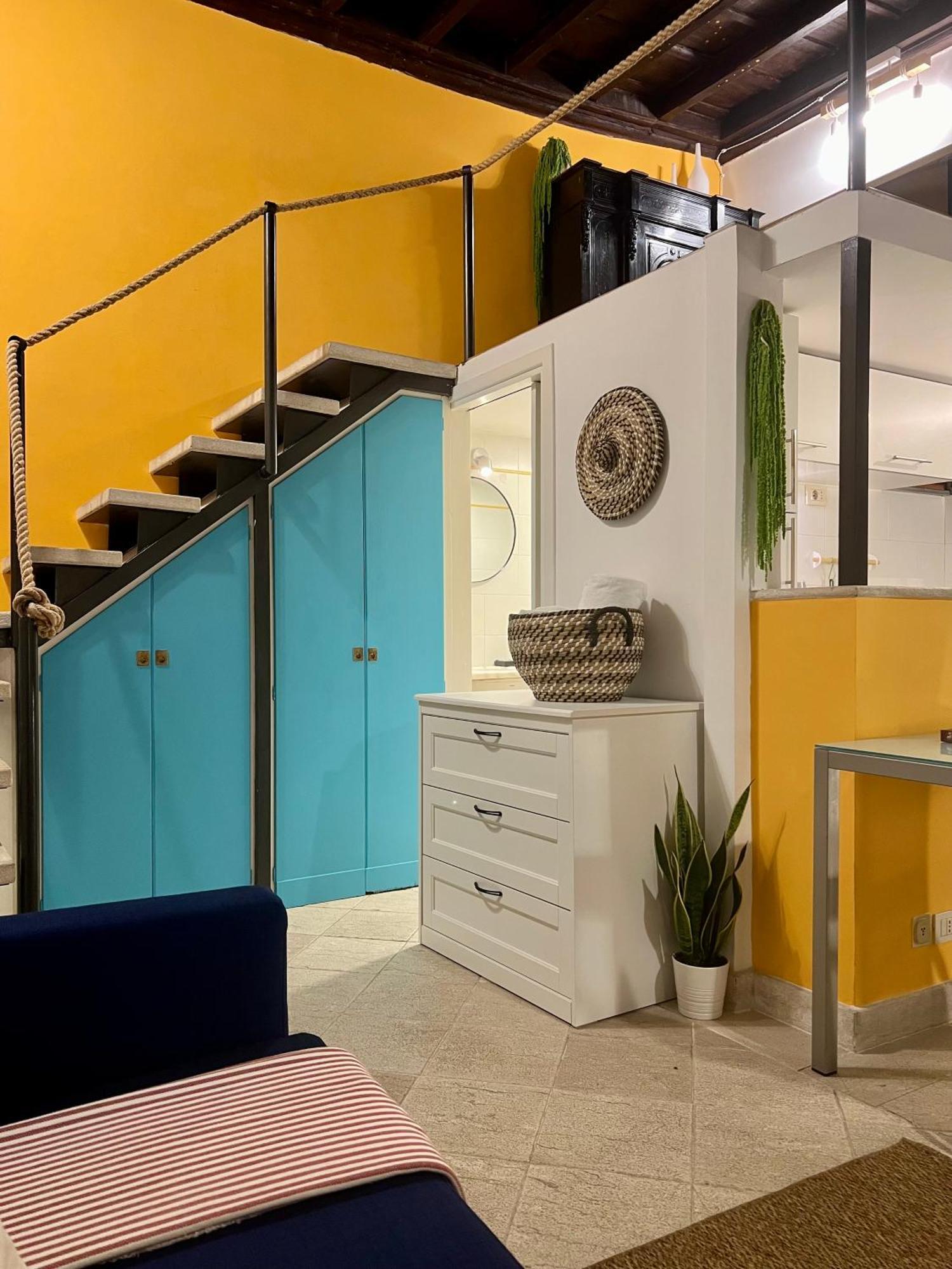 Charming Navona Duplex Apartment Rome