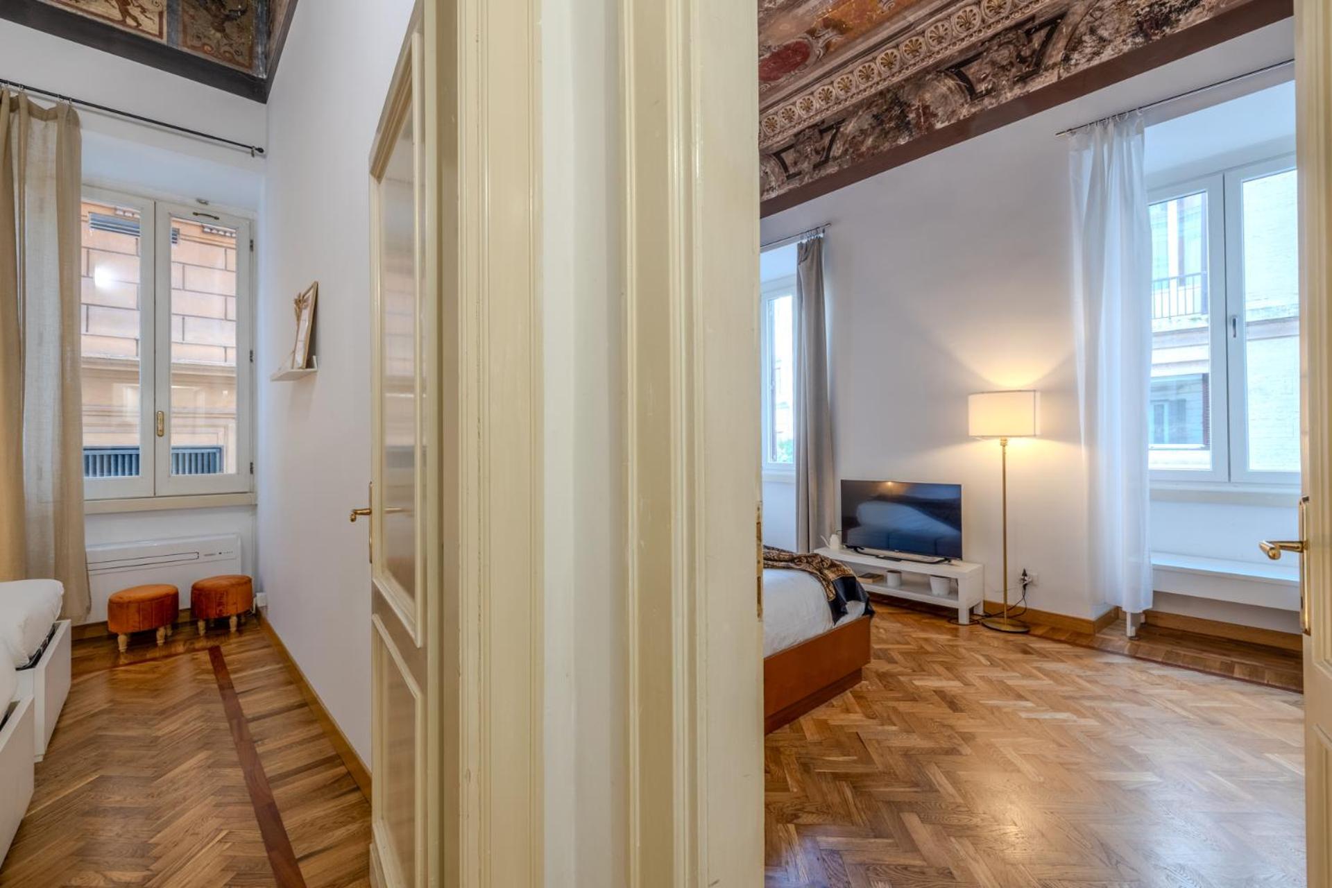 Storico In Zona Barberini Appartement *