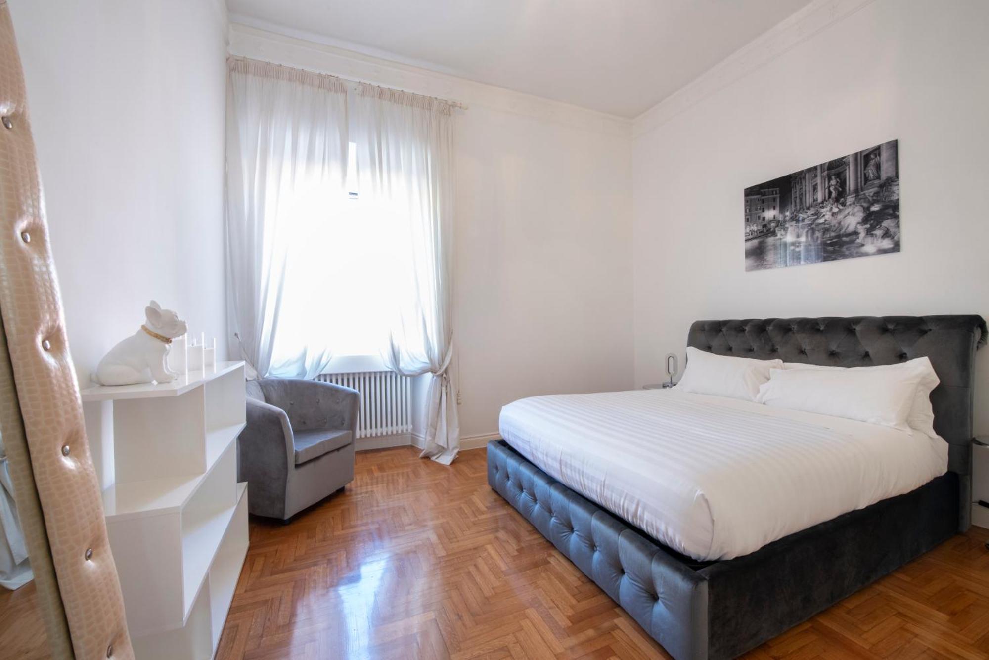 Apartment Lucrezio Caro Luxury *