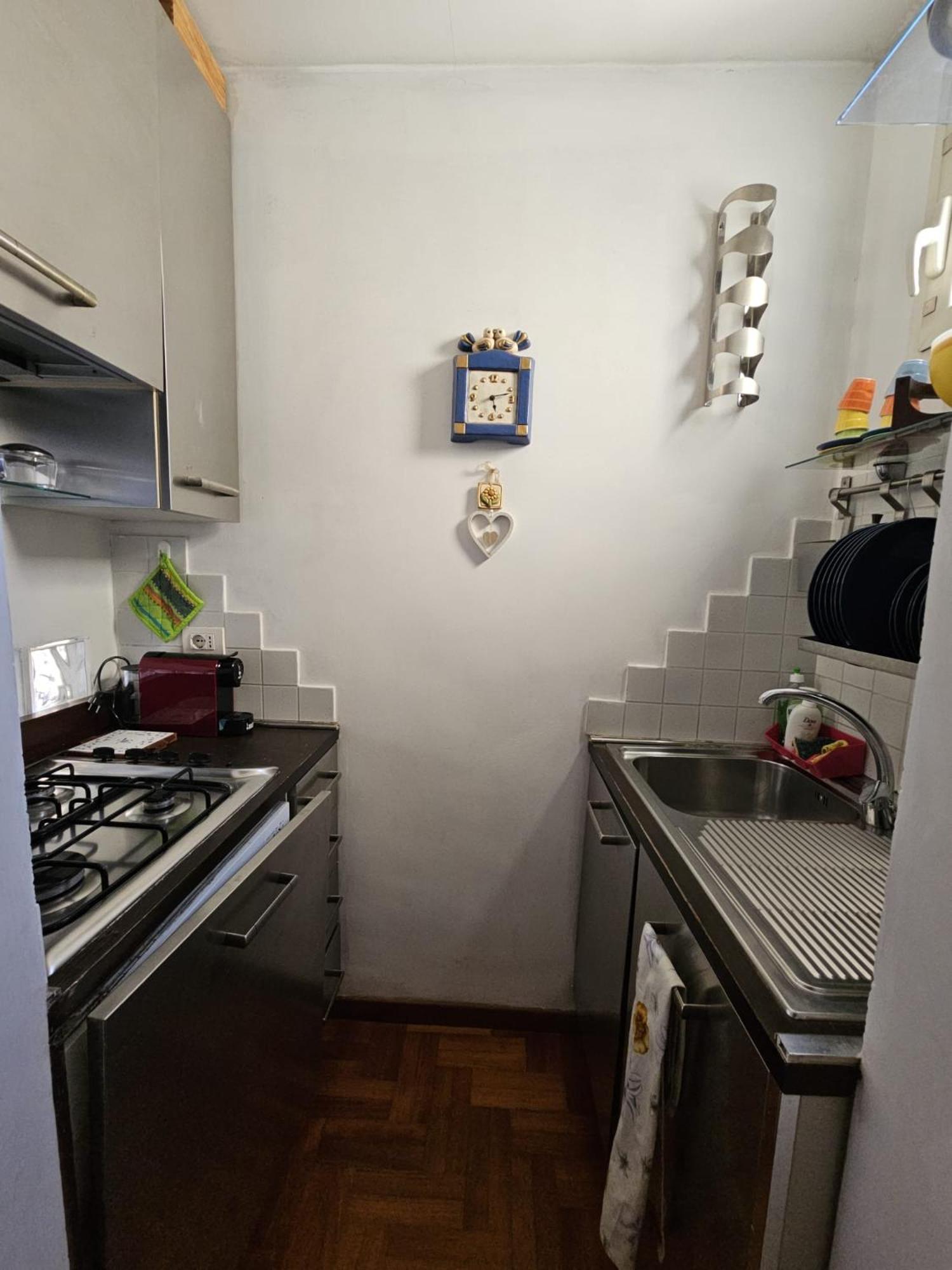 Apartment Be Your - Spritz