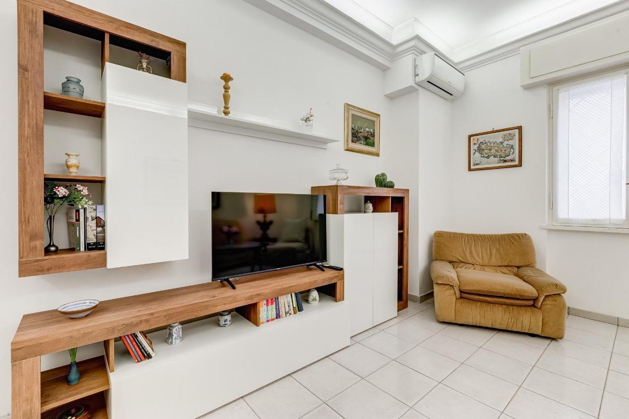 Cozy 2-bedroom Flat With Balcony In Monteverde Apartment Rome