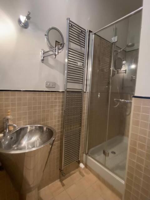 Apartment Casa Via Marmorata Rome