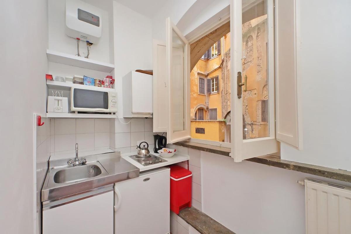 Apartment Pantheon Rondanini Rome
