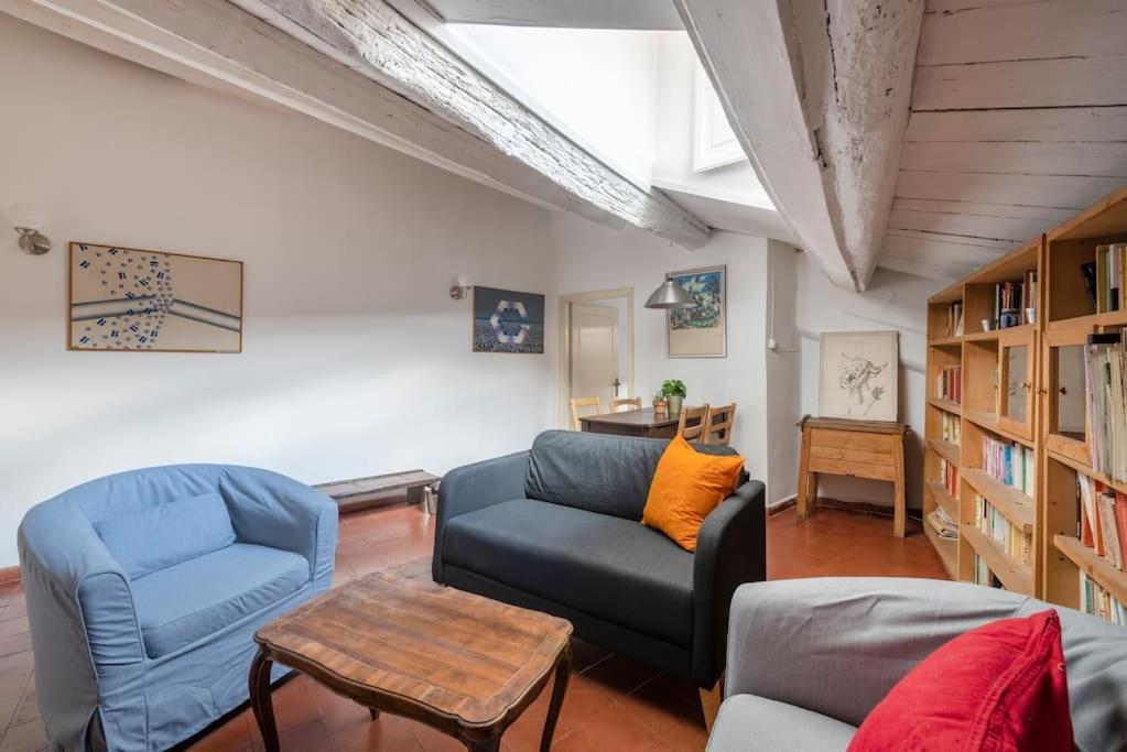 Bright Penthouse Downtown Apartment Rome