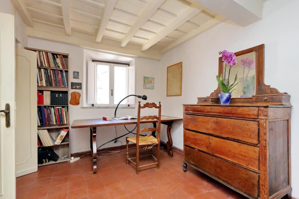 Apartment Bright Penthouse Downtown Rome