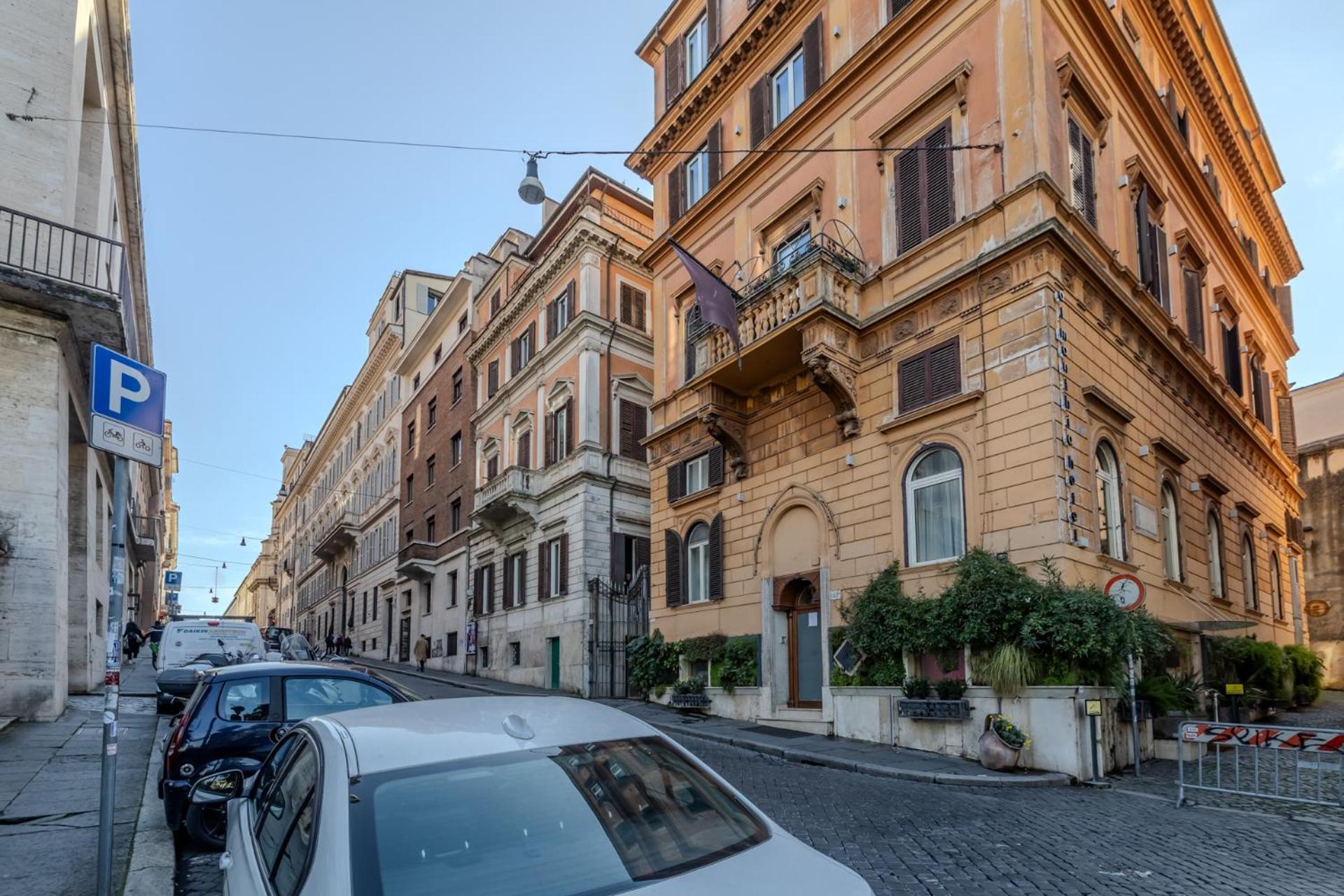 Storico In Zona Barberini