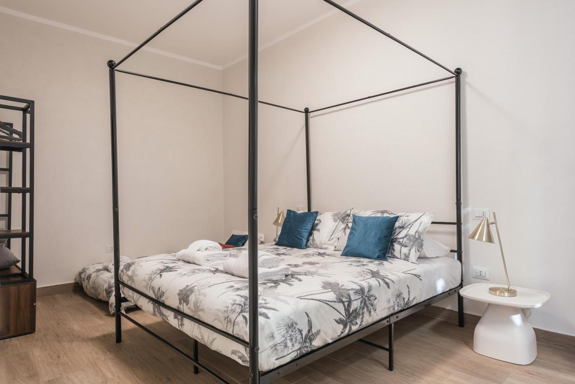C2 Class Apartment, 2 Da Letto Con Giardino In Zona Via Veneto Distante 15 Minuti A Piedi Da Fontana Di Trevi Apartment *
