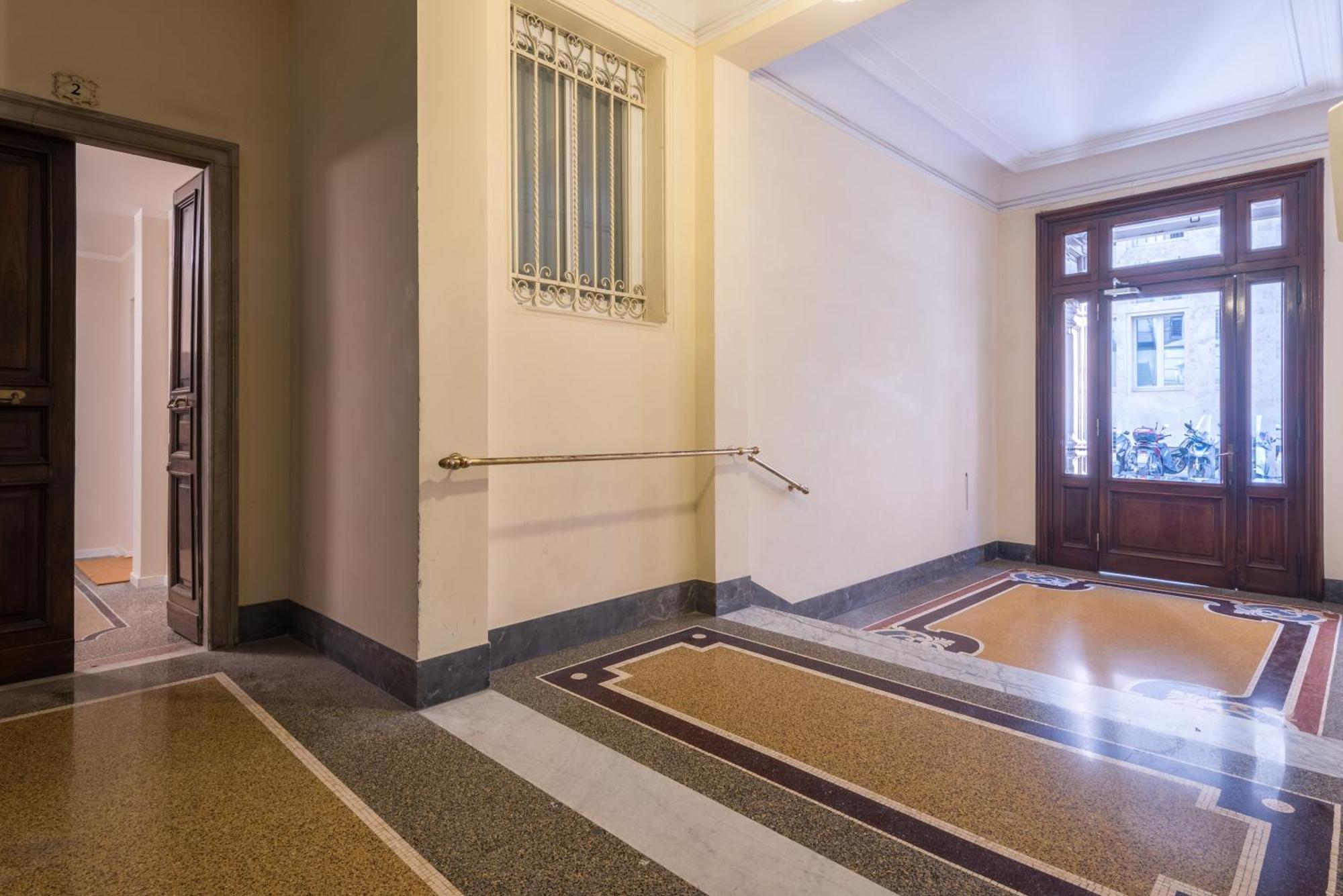 C2 Class Apartment, 2 Da Letto Con Giardino In Zona Via Veneto Distante 15 Minuti A Piedi Da Fontana Di Trevi * Rome