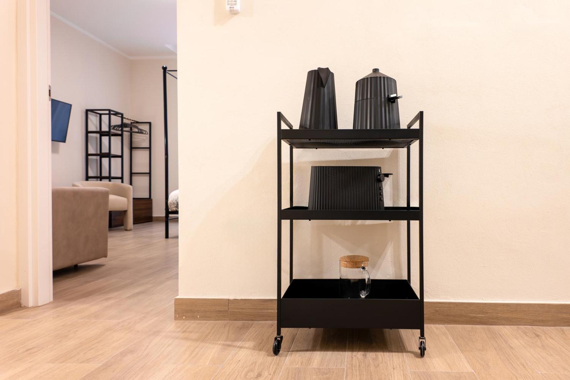 Apartamento C3 Class Apartment, 2 Da Letto, 2 Bagni, Giardino Distante 15 Minuti A Piedi Da Fontana Di Trevi