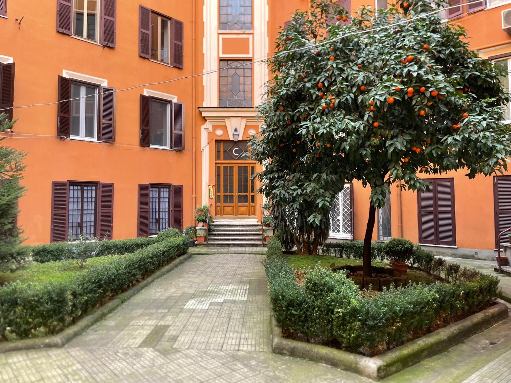 La Corte Di Merlino - Di Pregio Apartment Rome