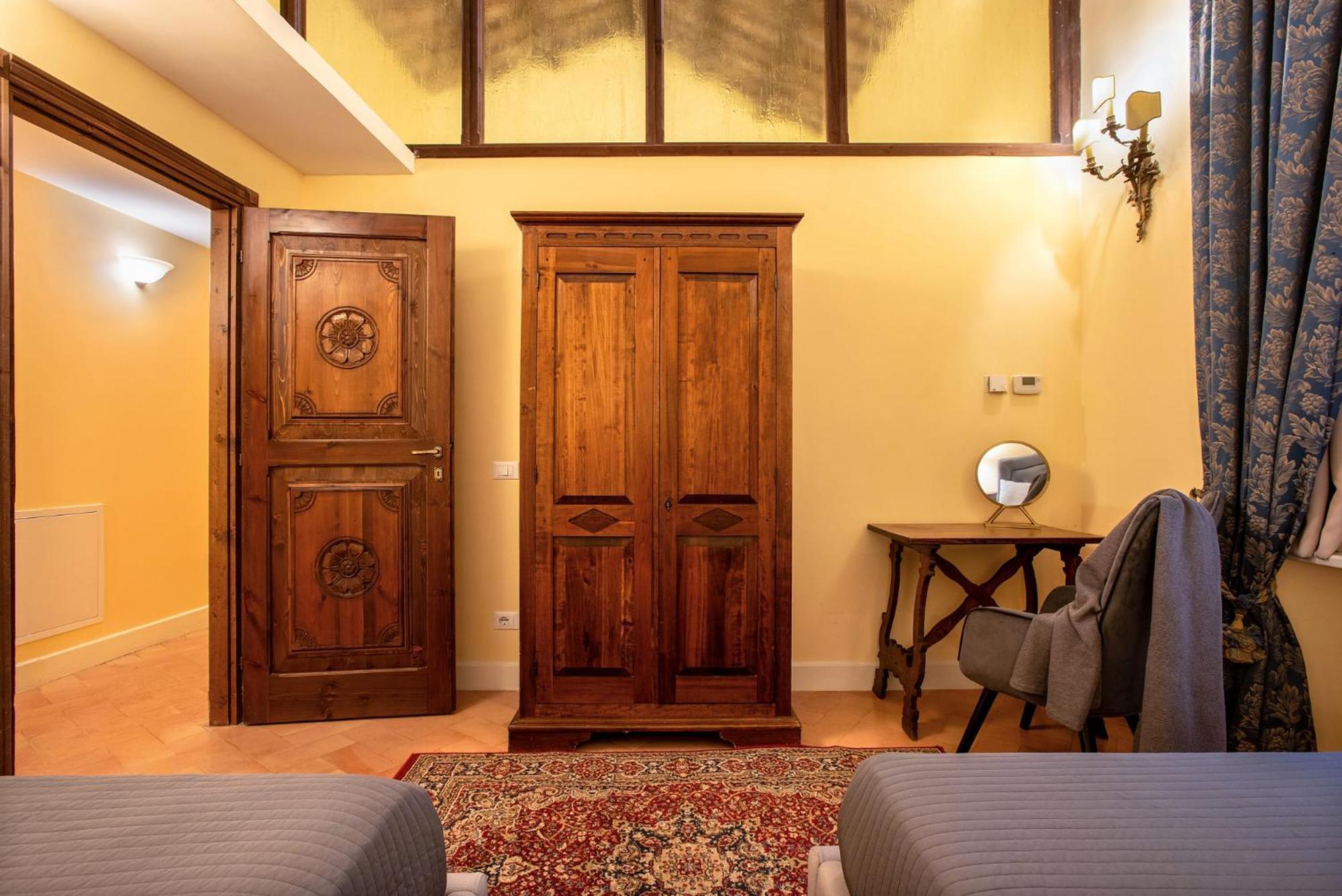 Residenza Sinibaldi - Xvii Century Experience Apartment *
