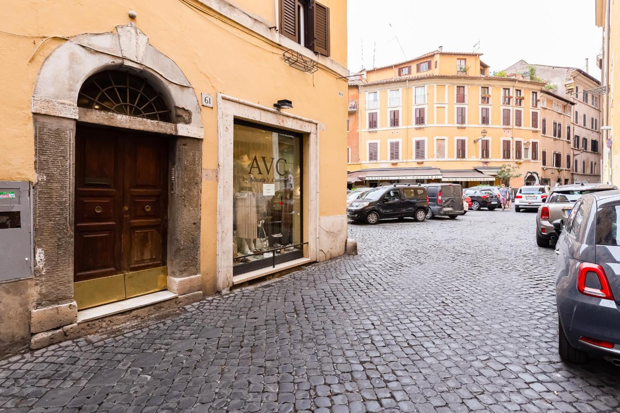 Pallaro - Piazza Navona - Ac Wifi