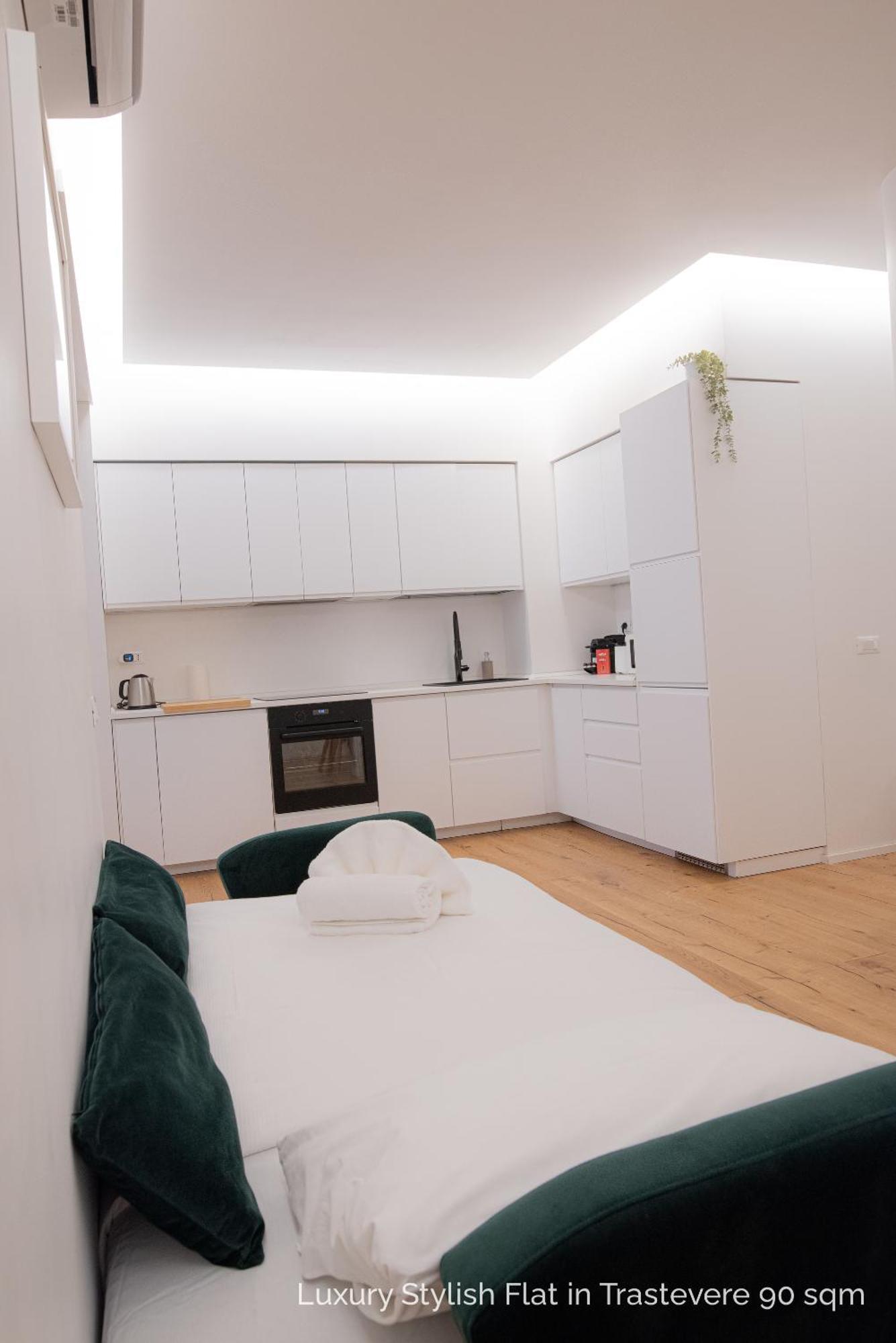 La Dolce - Luxury Stylish Flats In Trastevere 70-90sqm Rome