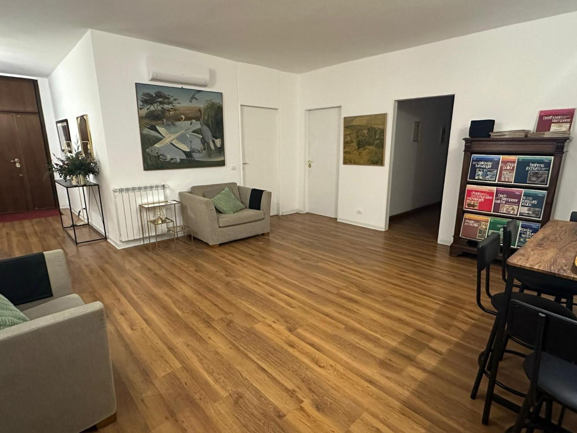 Riversidemellini44 Guest house