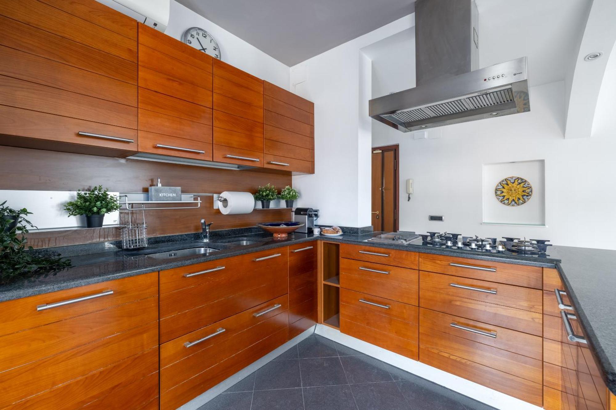 Eur Luxury For 4pp 2 Bedrooms * Rome
