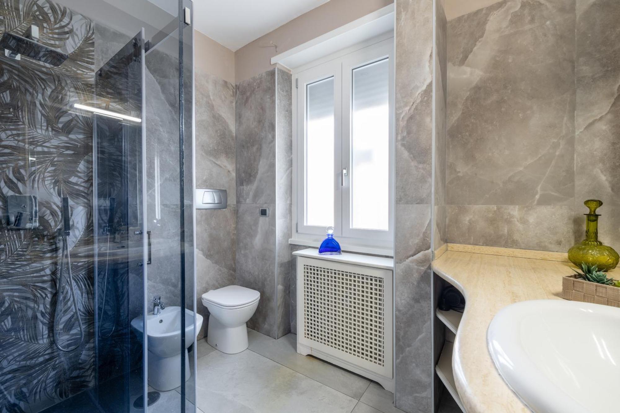 Eur Luxury For 4pp 2 Bedrooms Apartment Rome