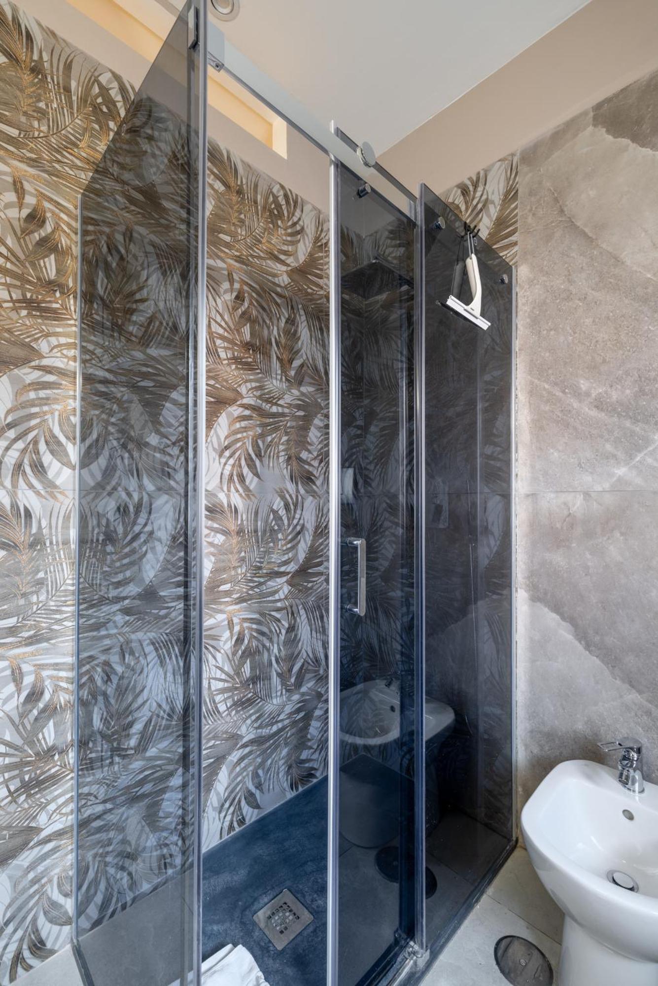 Eur Luxury For 4pp 2 Bedrooms Rome