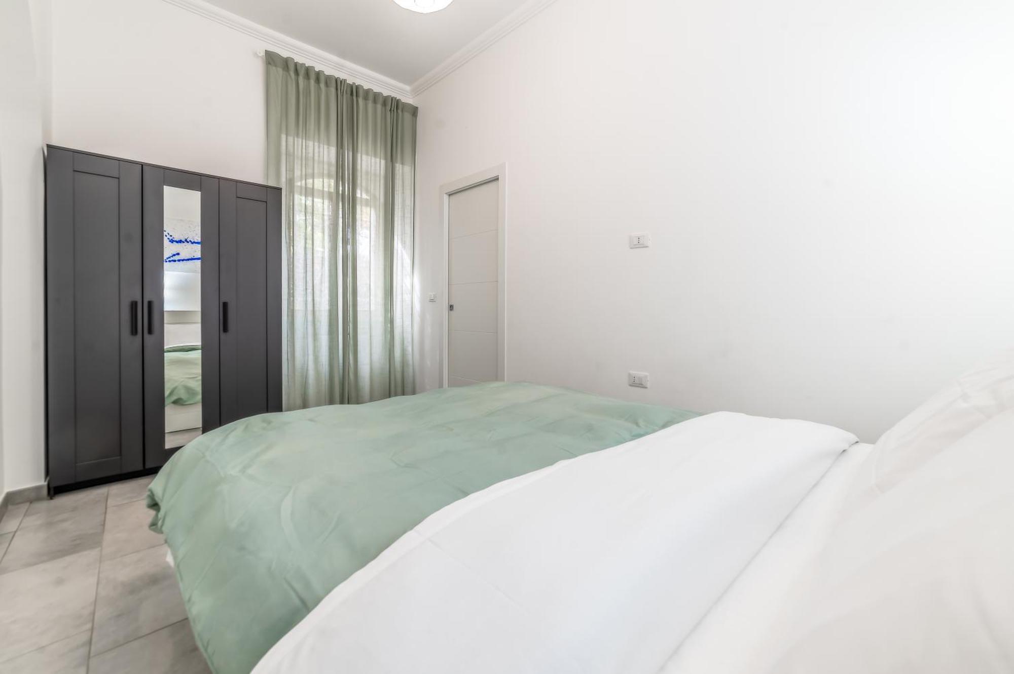 Benedetta Flat - Metropigneto & Tram - Free Wi-fi Apartamento Roma