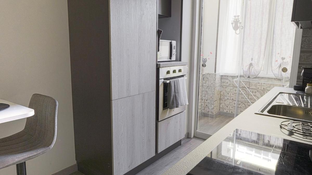 Tuscolana Happy Place Appartement *