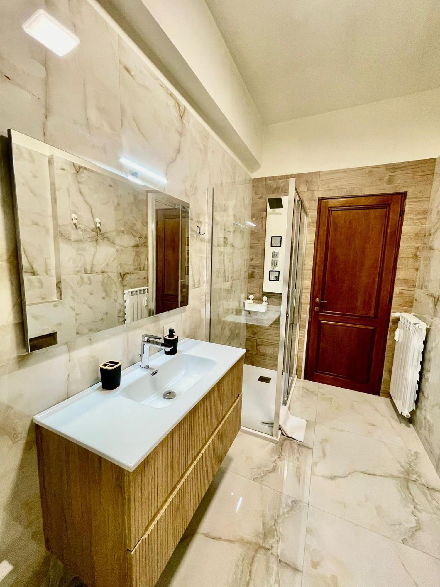 Tiger Deluxe Apartment Rome 50 M From Tram *