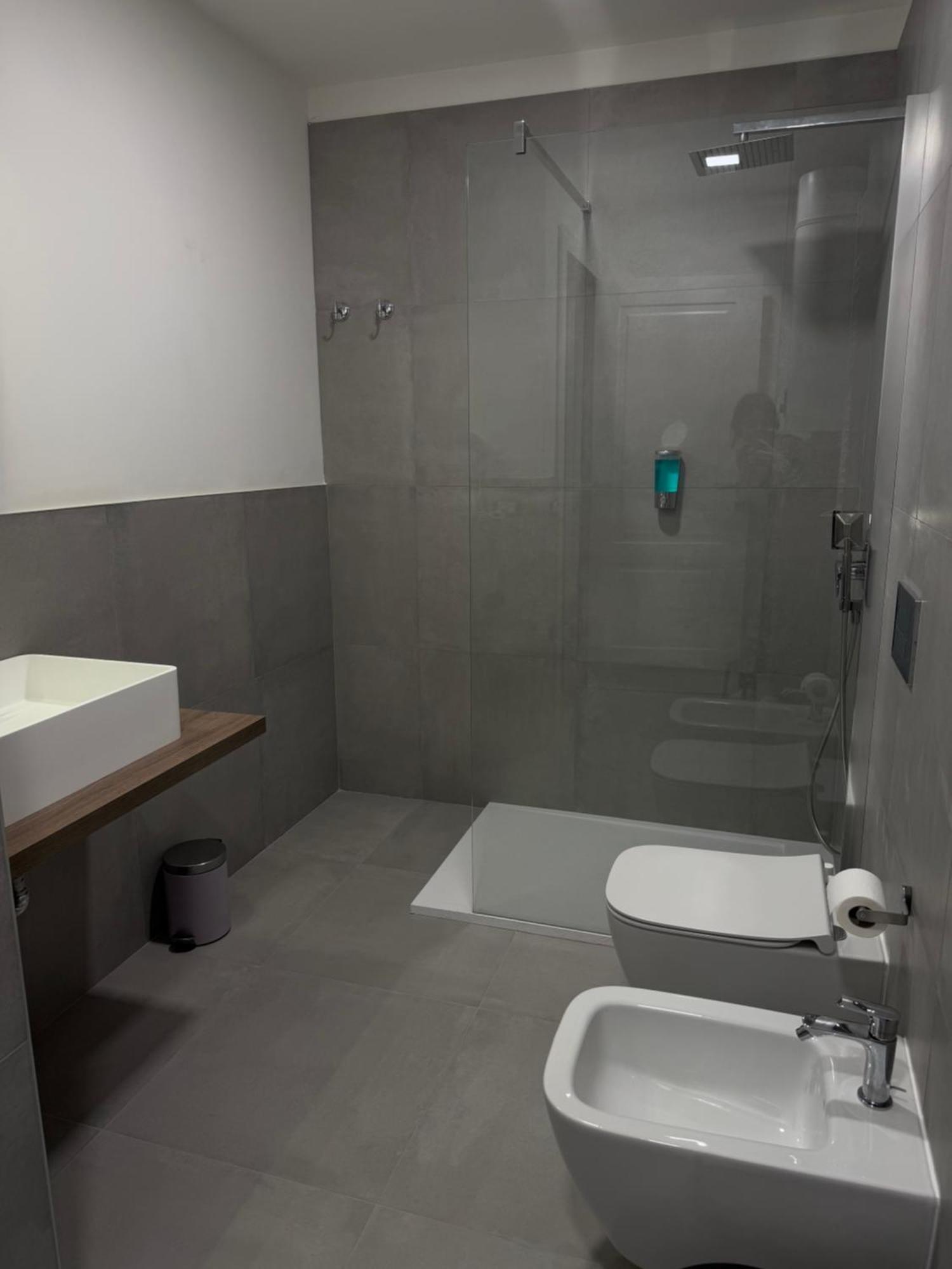 Vb's Luxury Flat *