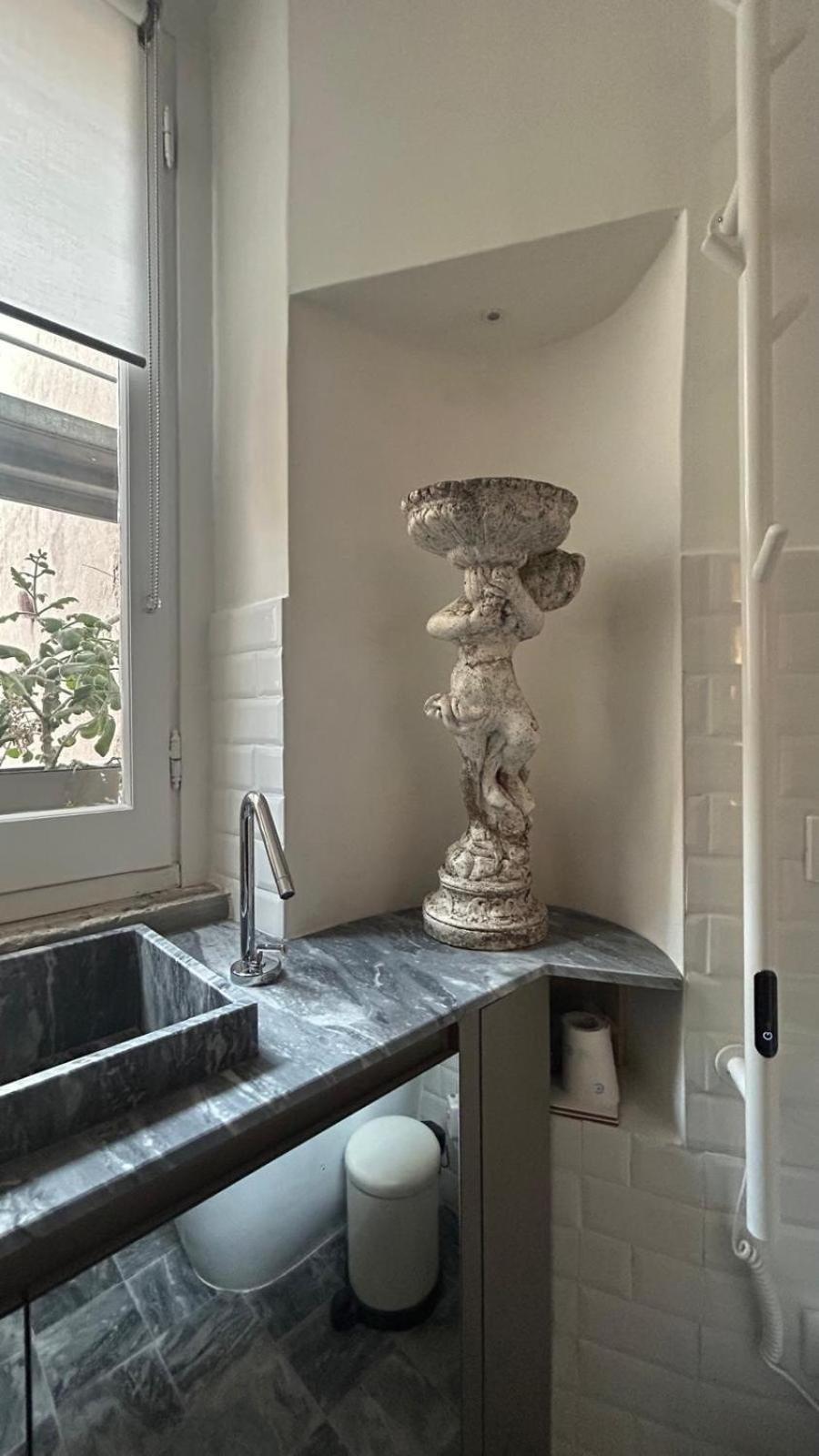 Monti Stunning Flat