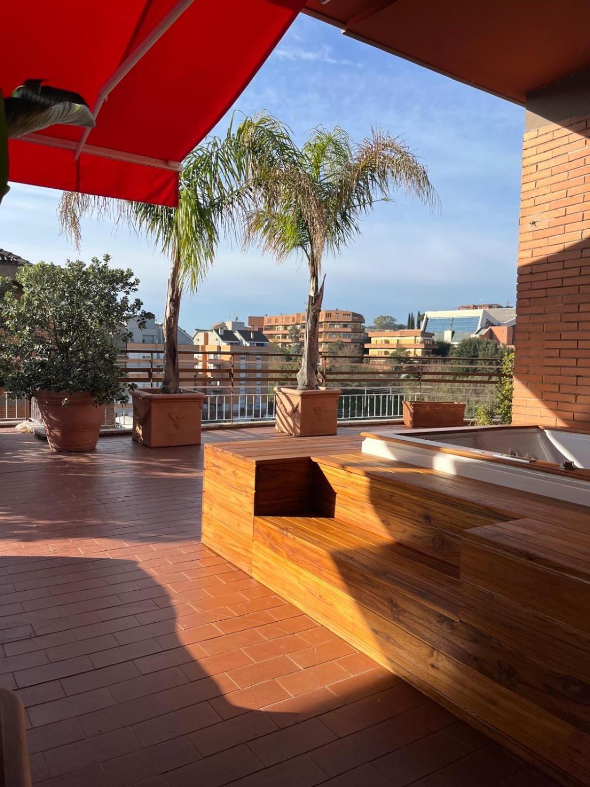 Luxury Penthouse With Terrace And Hot Tub *