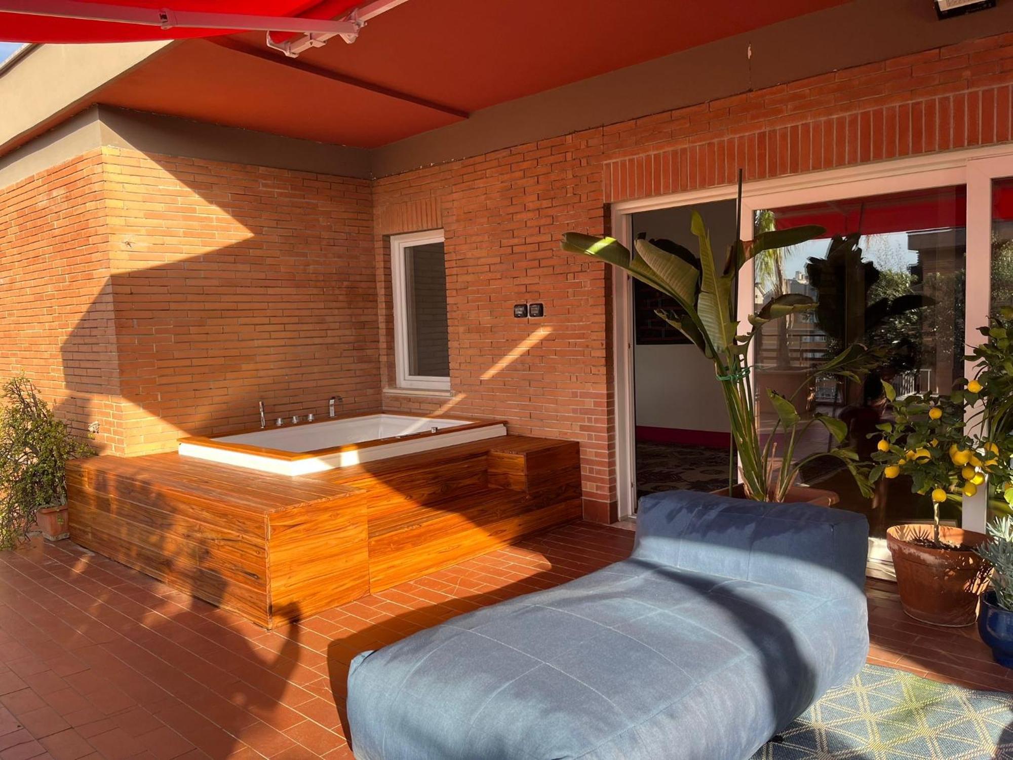 Luxury Penthouse With Terrace And Hot Tub * Rome