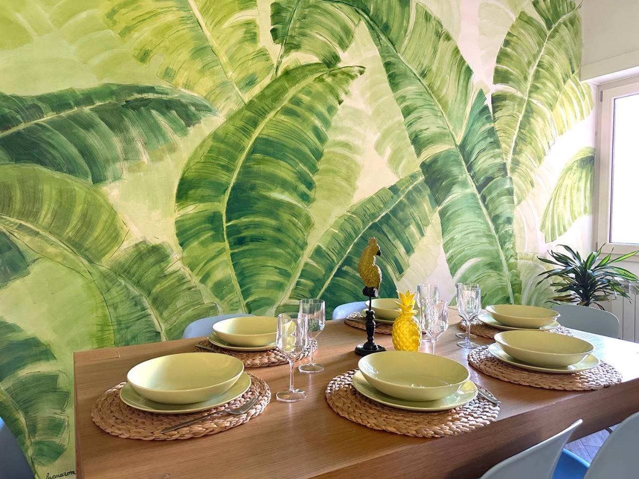 Tropical House Vatican Area *