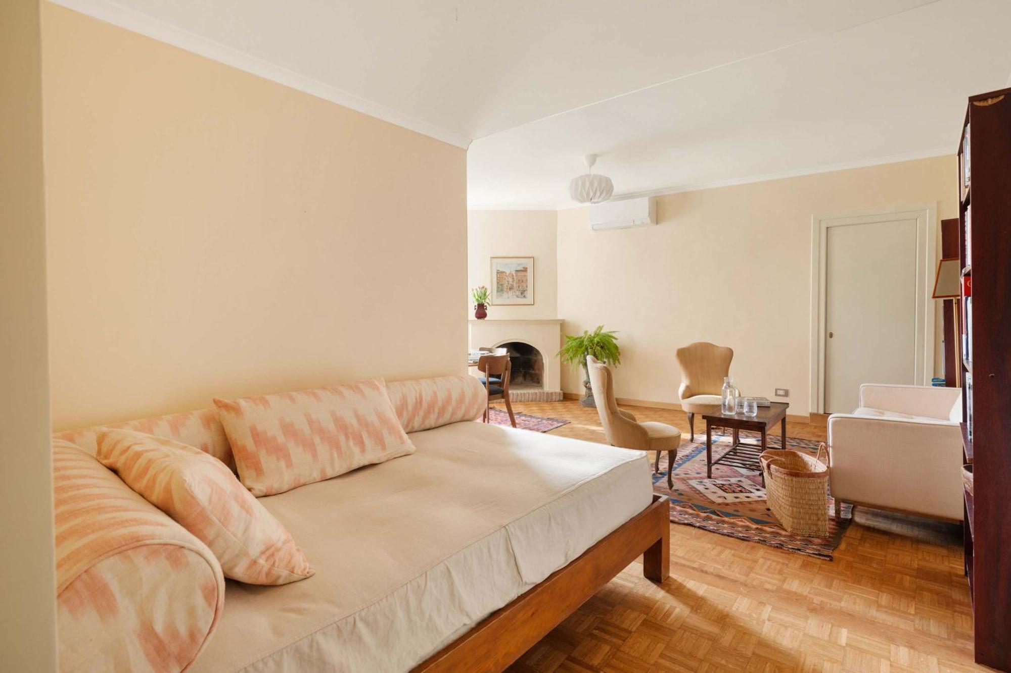 Apartment Navona Panoramic By Romeloft *
