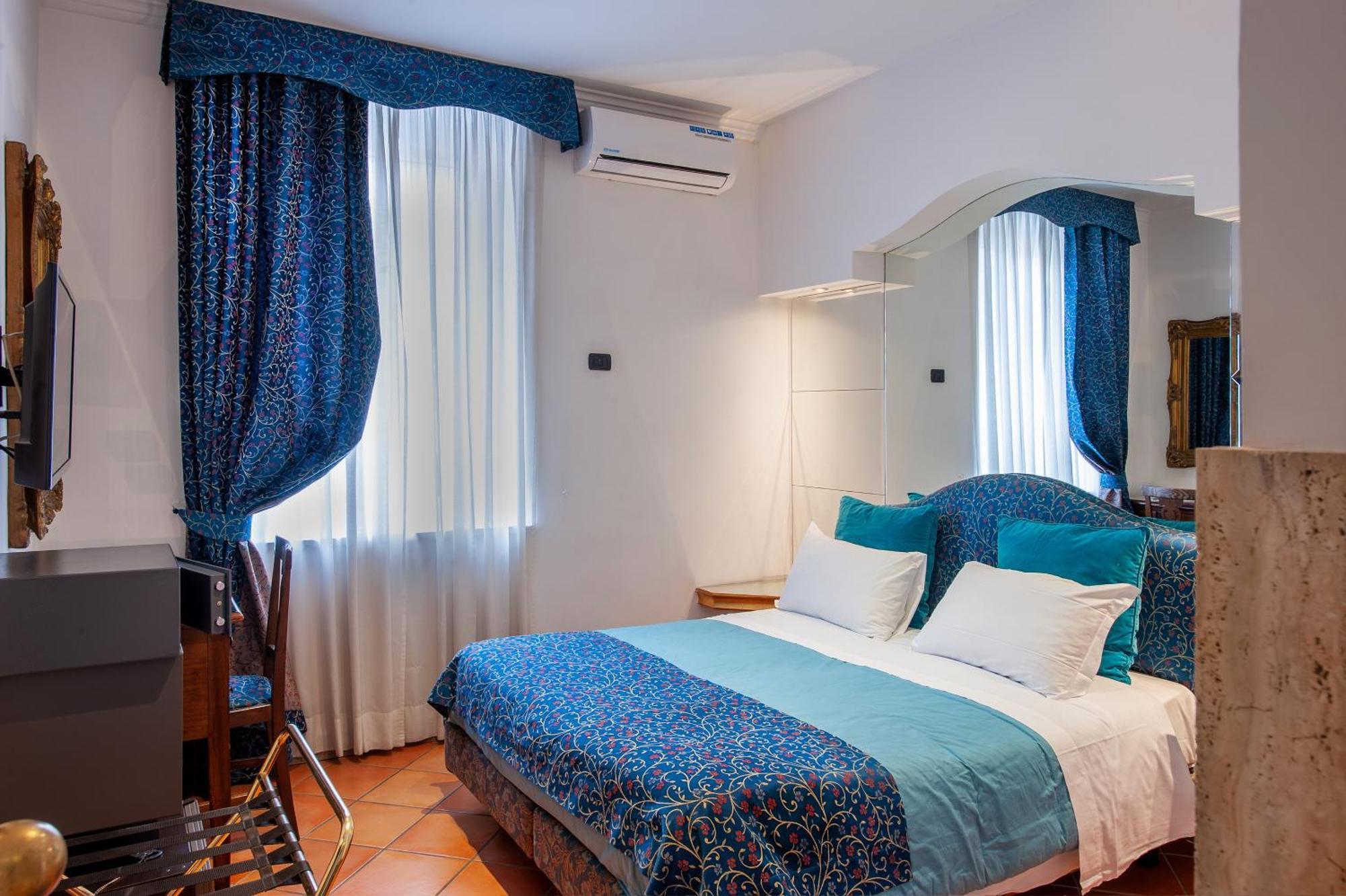 Canova Hotel Rome