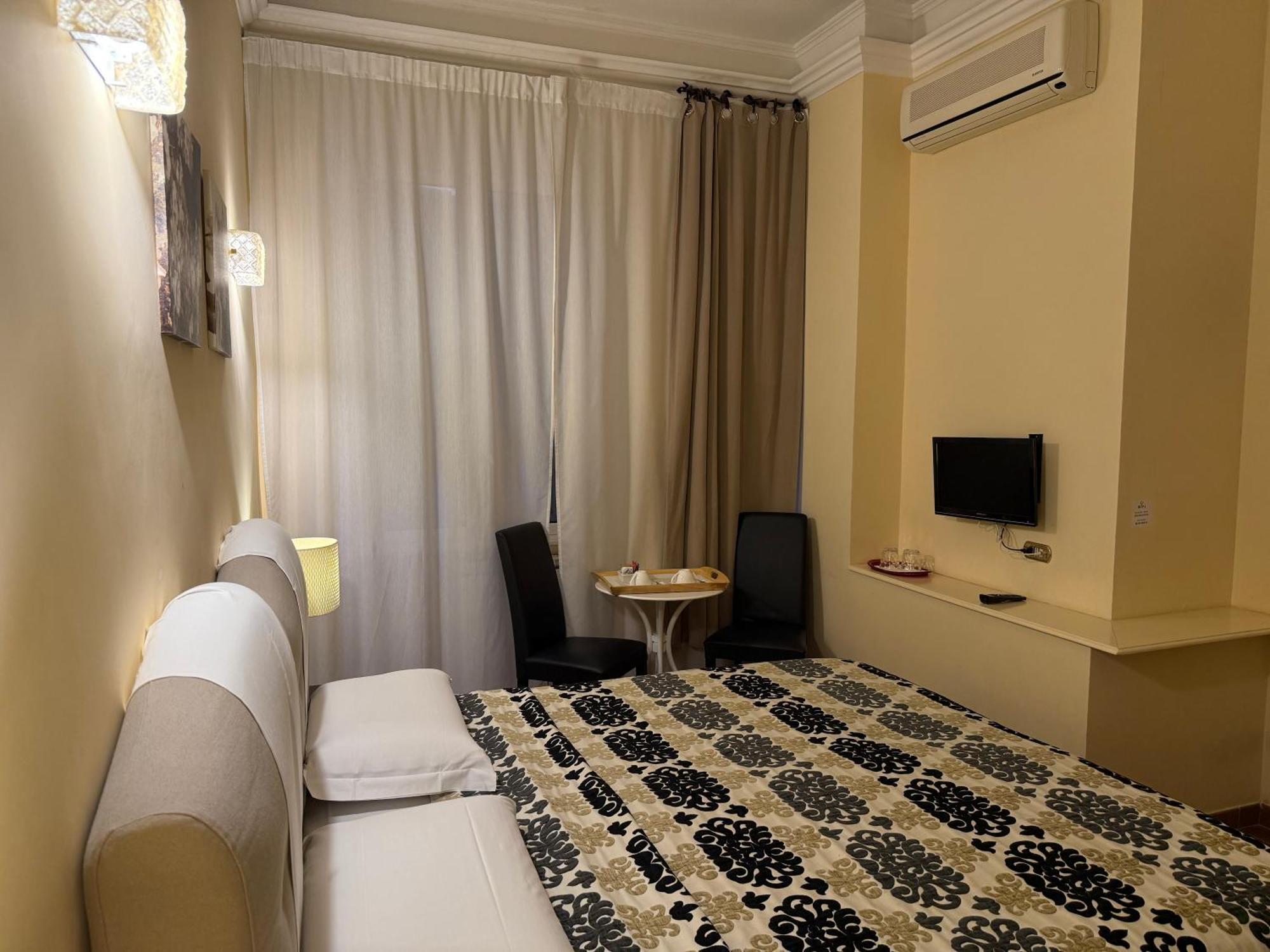 Glamour Center Of Rome
