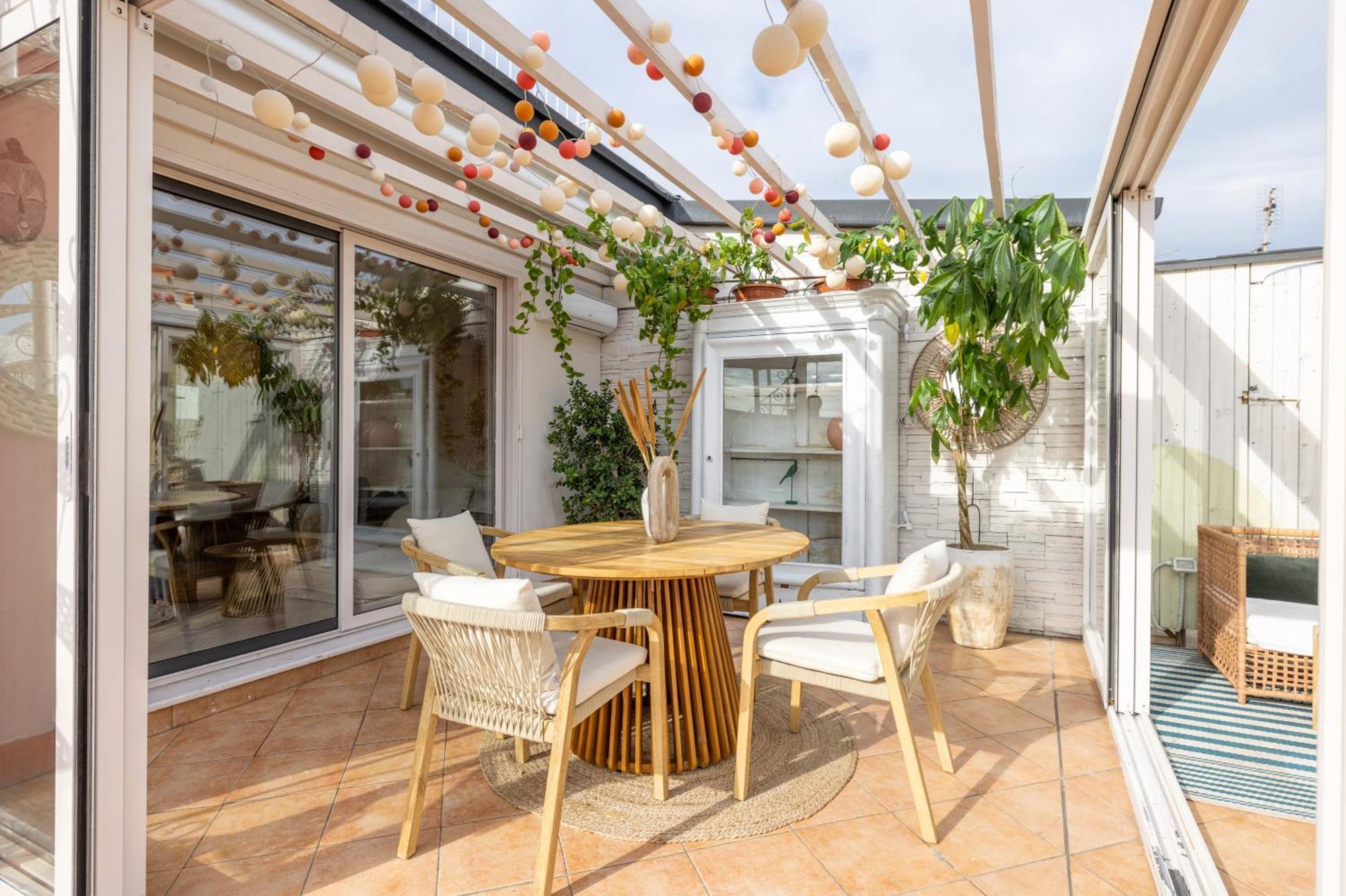 Aria Penthouse & Garden Apartment Rome