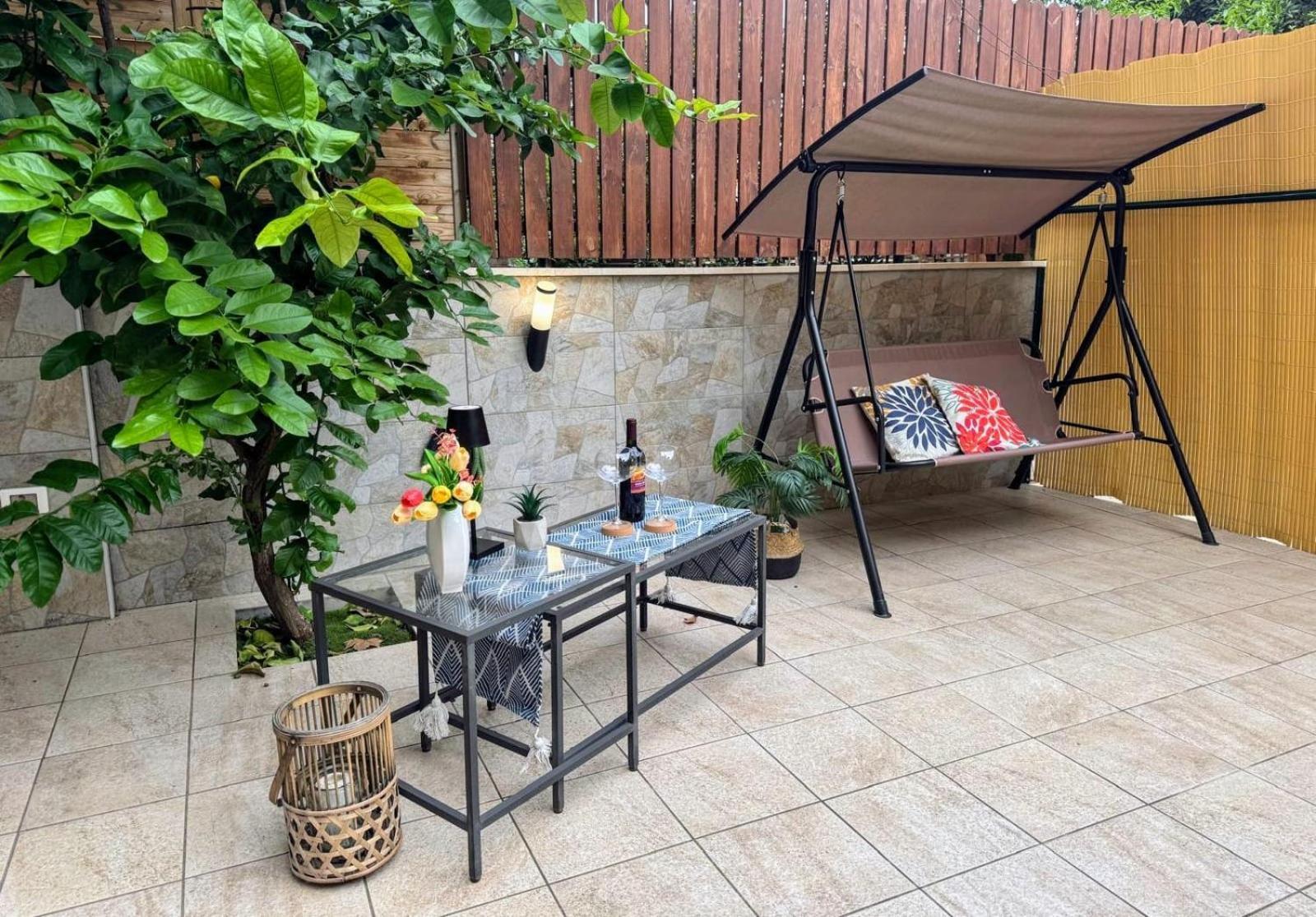 Agli Acquedotti, Con Giardino Privato * Roma