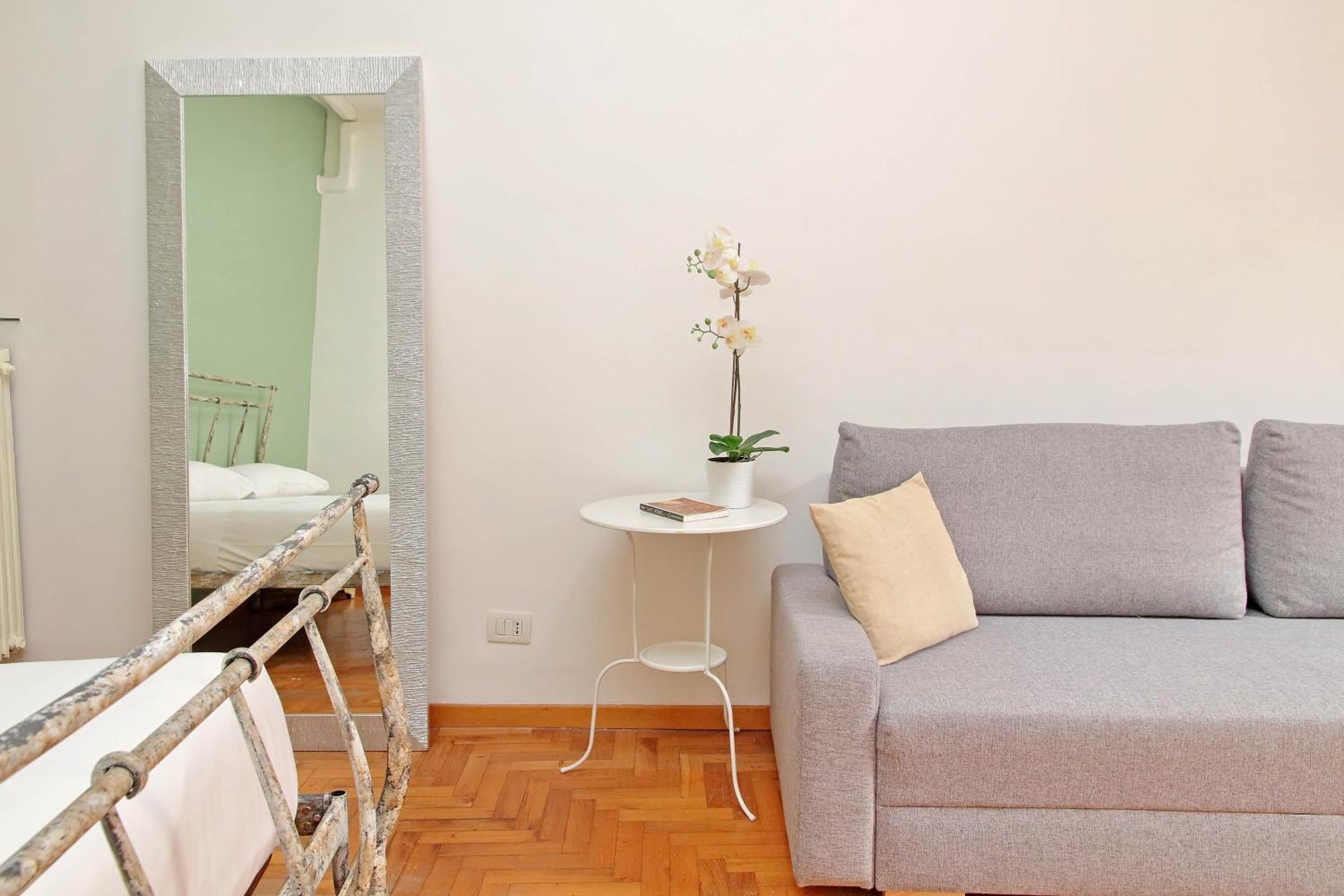 Apartment La Civetta A Navona Rome