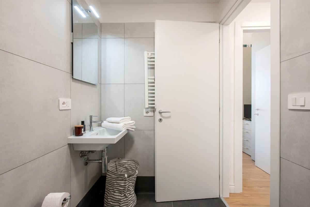 Urban Oasis With Balcony And Free Private Parking Rome