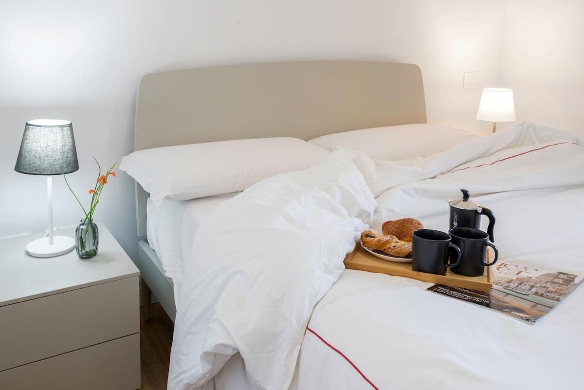 Urban Oasis With Balcony And Free Private Parking Apartment Rome