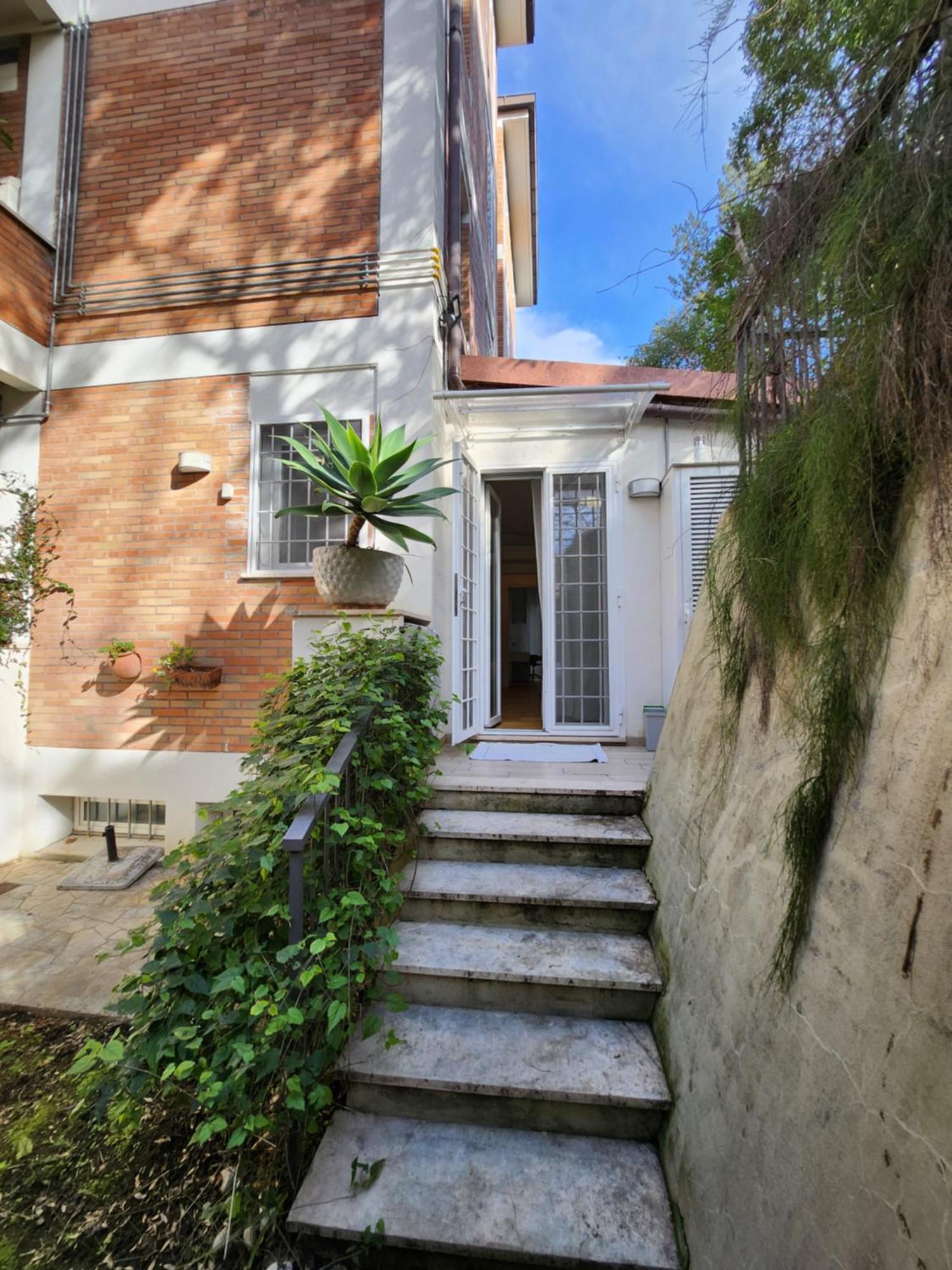 Apartment Serenity Garden Rome