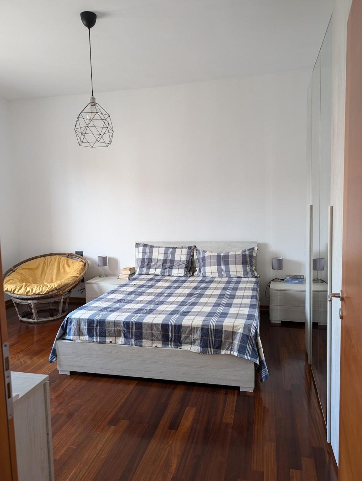Spacious And Silent Two-bedroom In Tor Marancia Rome