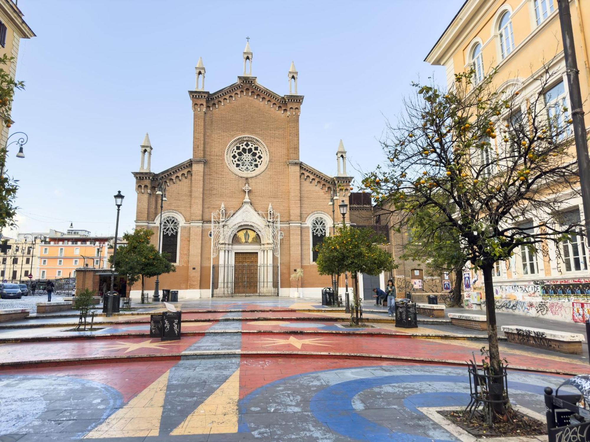 Eclectic In Trendy San Lorenzo * Rome
