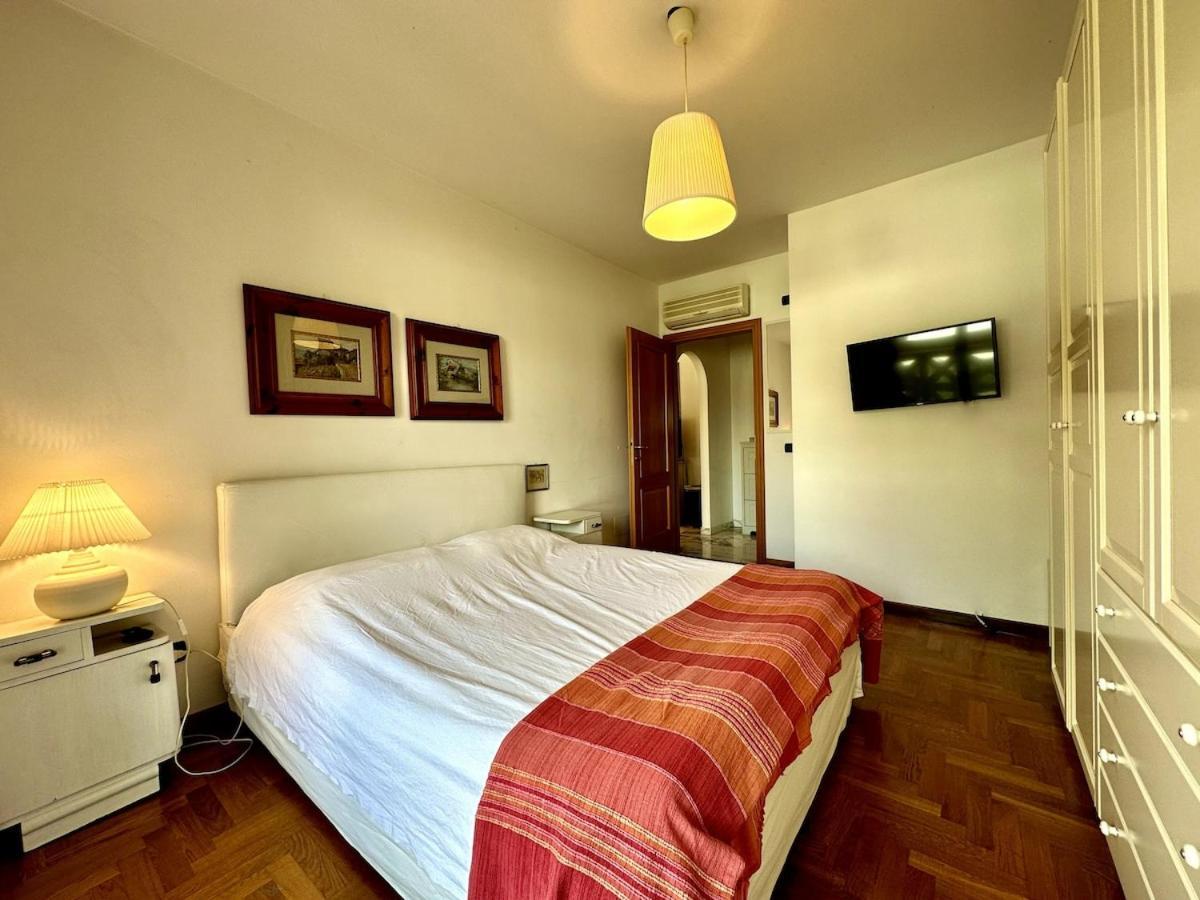 The Vatican Apartment *