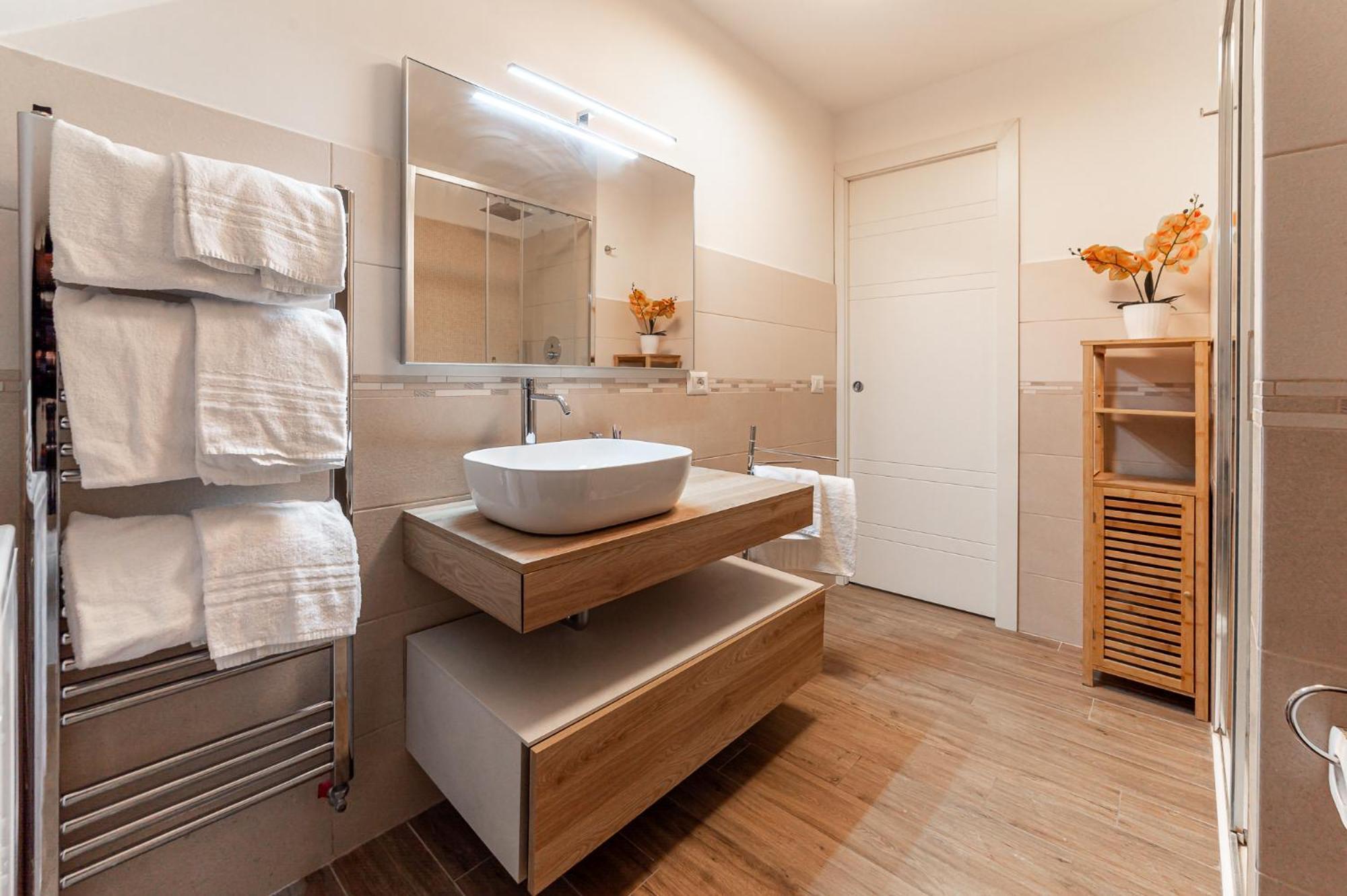 Elegant Penthouse - Metro Conca D'oro & Terrace * Rome