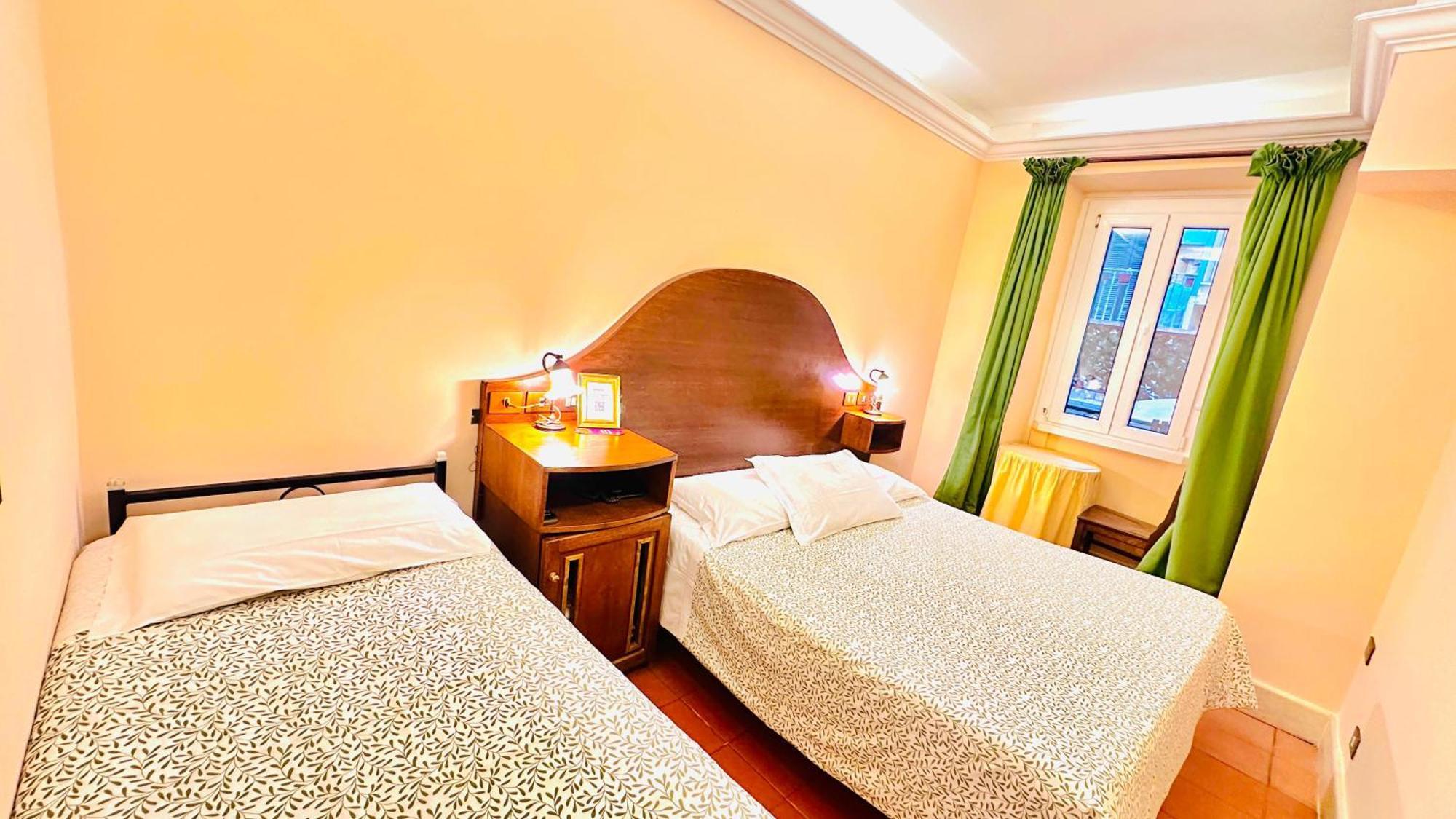 Hotel 4 Coronati