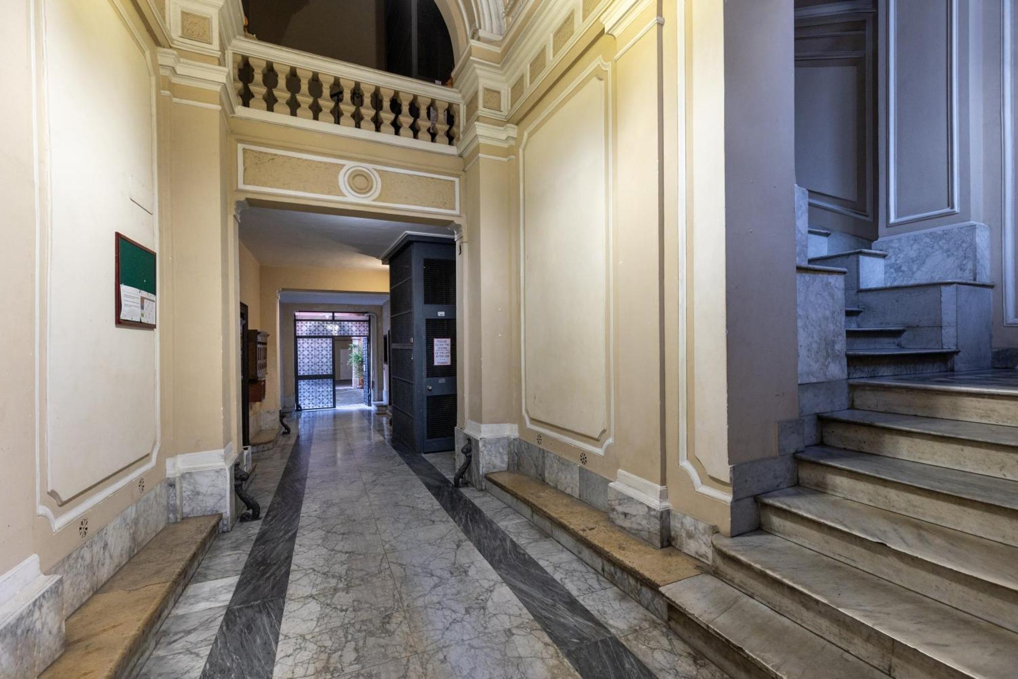 Monti House - Center Rome