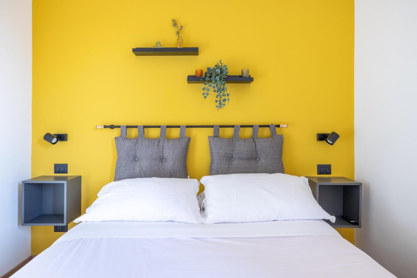 Guest house Croma - *