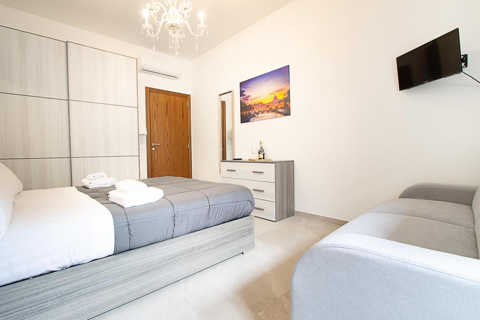 Vatican Cipro Guest house