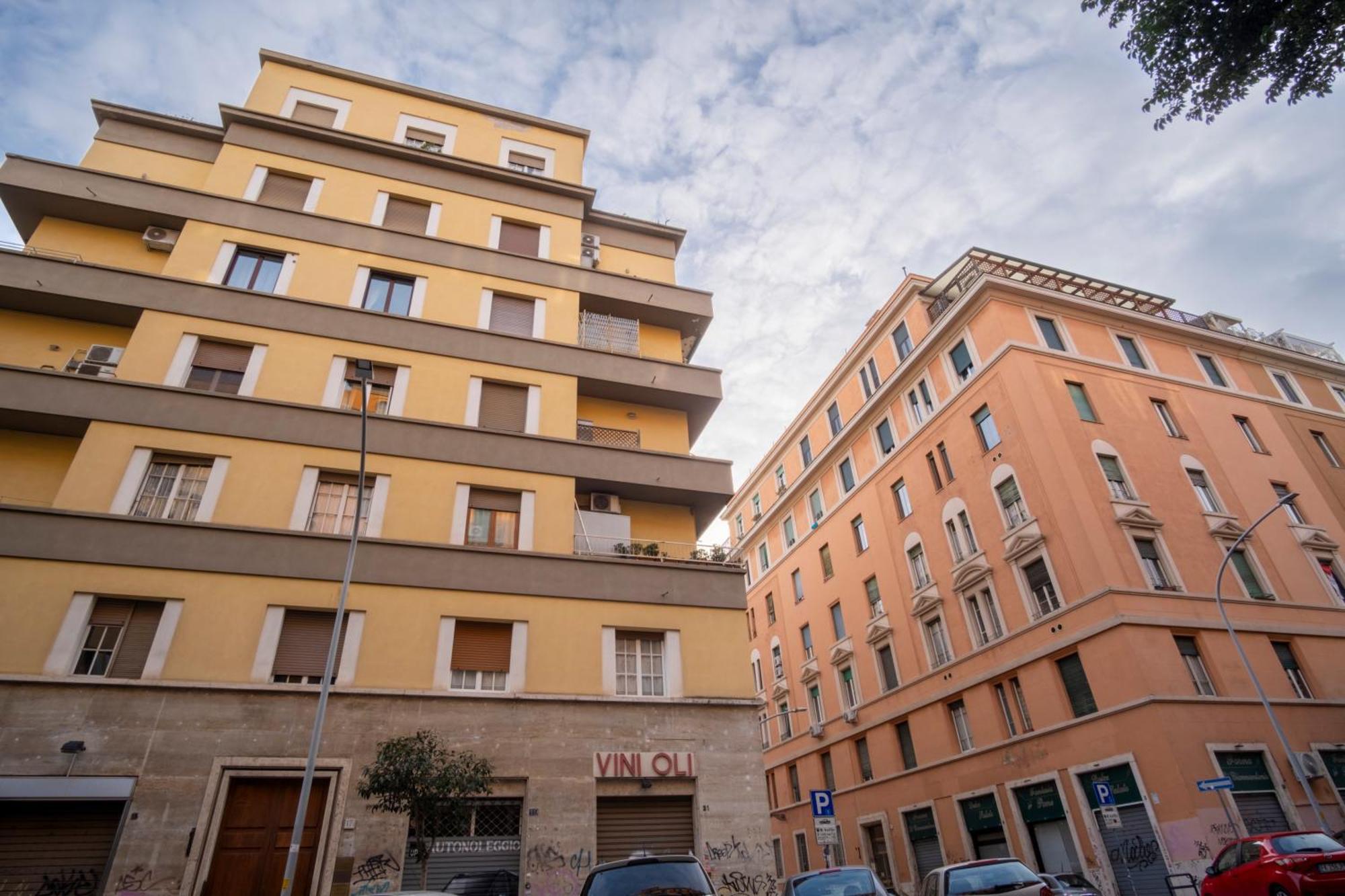 Elegantis Solinda - Easily Get To The Historic Center, Metro, Tram And Bus Are Nearby * Roma