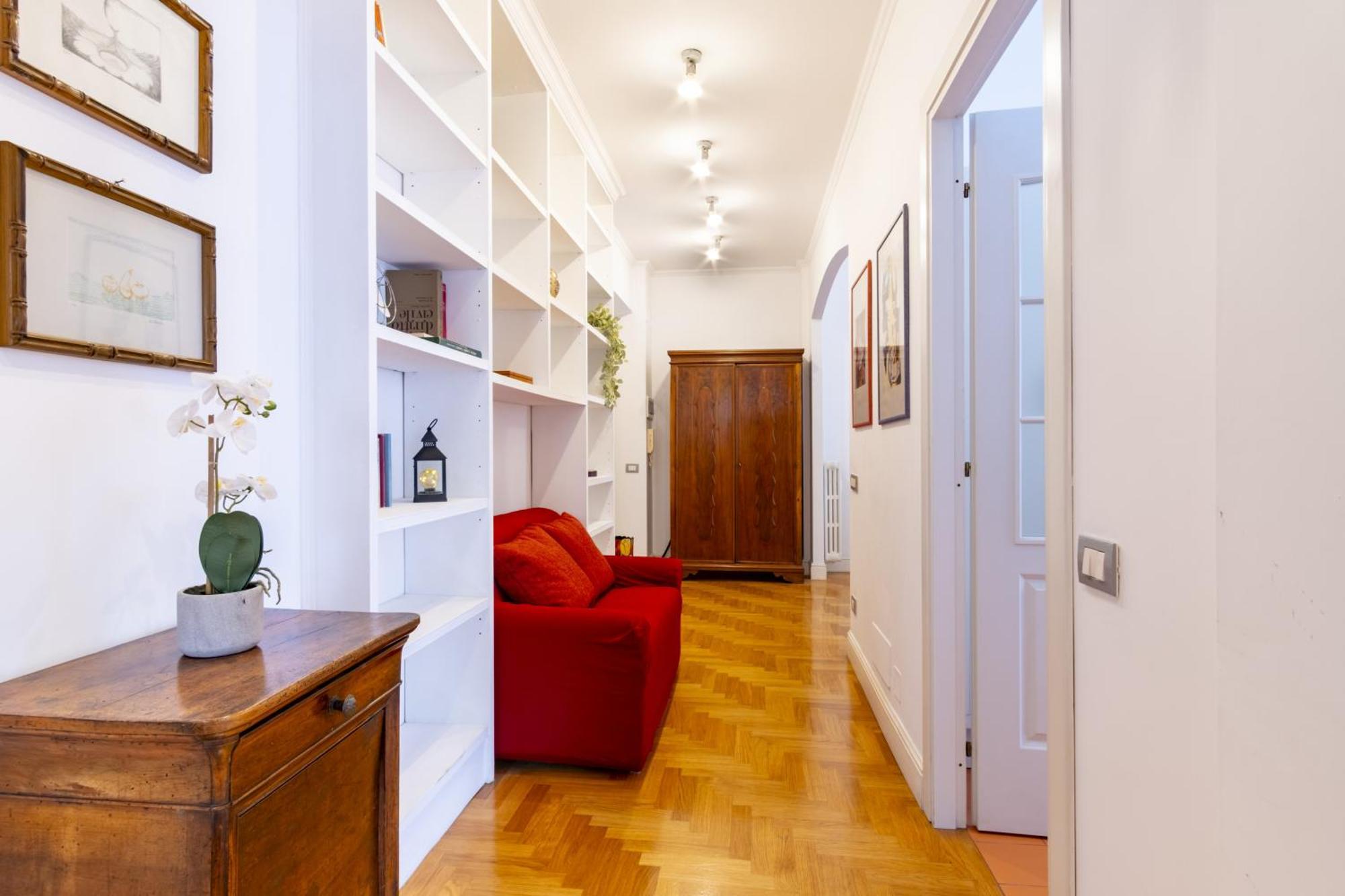 Elegantis Solinda - Easily Get To The Historic Center, Metro, Tram And Bus Are Nearby Apartamento Roma
